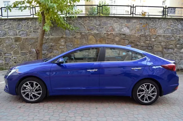 Sürüş İzlenimi: Hyundai Elantra 1.6 MPI Otm.