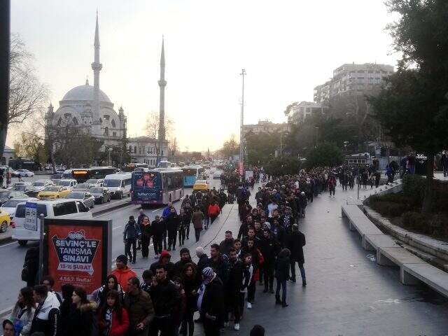 Vodafone Park'ta Sergen Yalçın izdihamı Vodafone Park'ta Sergen Yalçın izdihamı