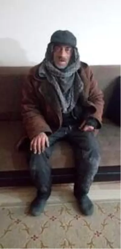 Sokakta yaşayan yaşlı adama belediye sahip çıktı