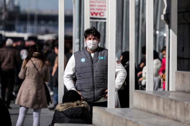 İstanbul'da korona virüsüne maskeli önlem