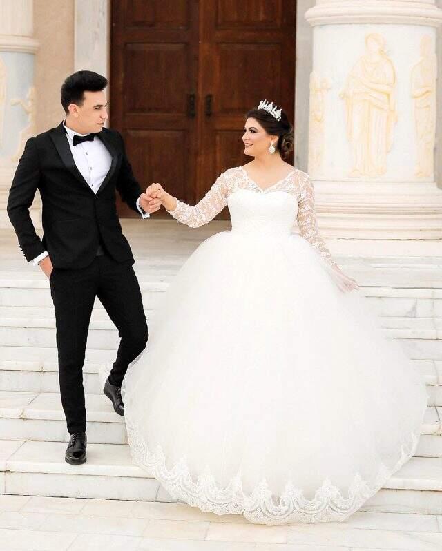 Düğün yapan fenomen Hanife Gürdal'ın fotoğrafları Instagram'ı salladı