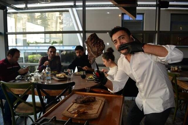 Hem kaliteli hem de ekonomik! Taylan Şef, Nusr-Et'e rakip oldu