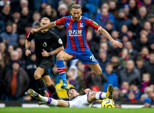 Cenk Tosun'un takımı Crystal Palace, Roy Hodgson ile yollarını ayırmayı planlıyor