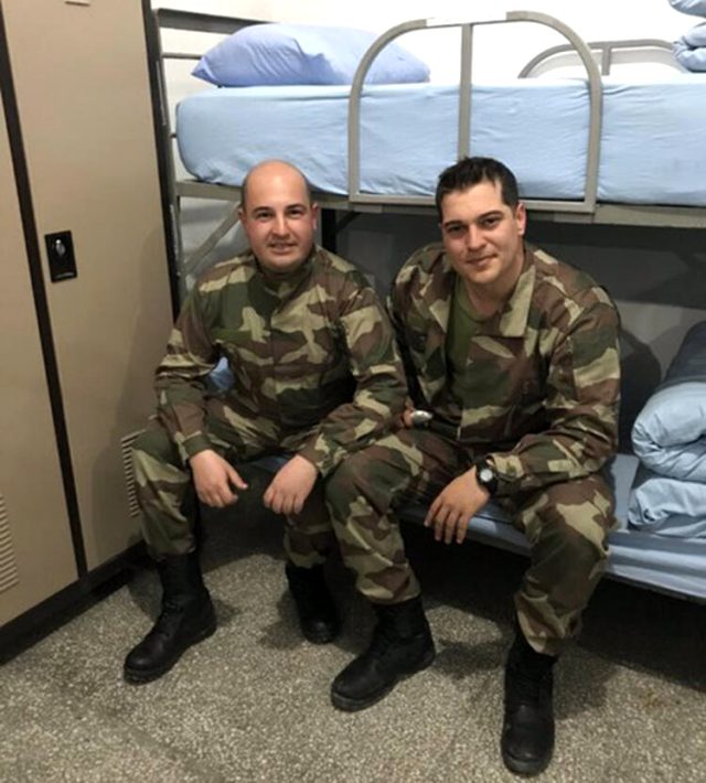 Çağatay Ulusoy'un yeni askerlik fotoğrafları ortaya çıktı