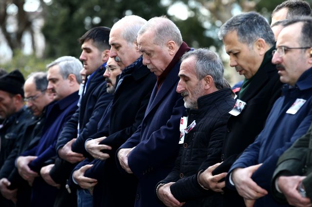 Erdoğan, çığ felaketinde şehit düşen askerin cenaze törenine katıldı: Biz buna sabredeceğiz