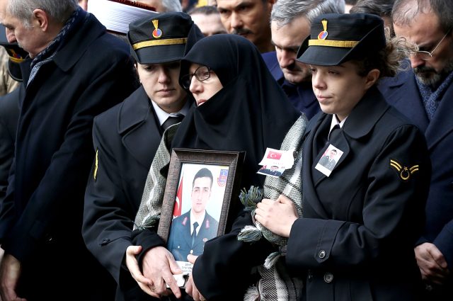 Erdoğan, çığ felaketinde şehit düşen askerin cenaze törenine katıldı: Biz buna sabredeceğiz
