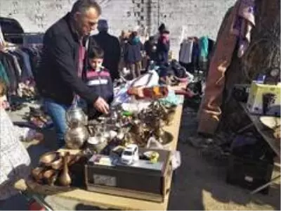 Bu pazarda yok yok! Her şey üçte bir fiyatına satılıyor