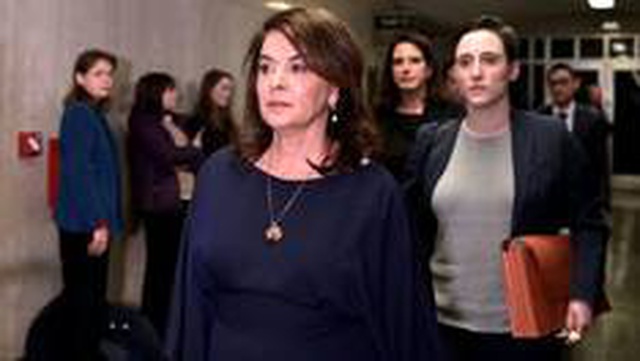 Cinsel tacizle suçlanan Harvey Weinstein cinsel ilişki sözleşmesi imzalama tedbiri aldı