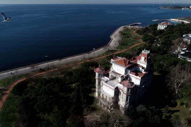 40 bin altına mal olan 114 yıllık tarihi Ragıp Paşa Köşkü icradan satılacak 40 bin altına mal olan 114 yıllık tarihi Ragıp Paşa Köşkü icradan satılacak