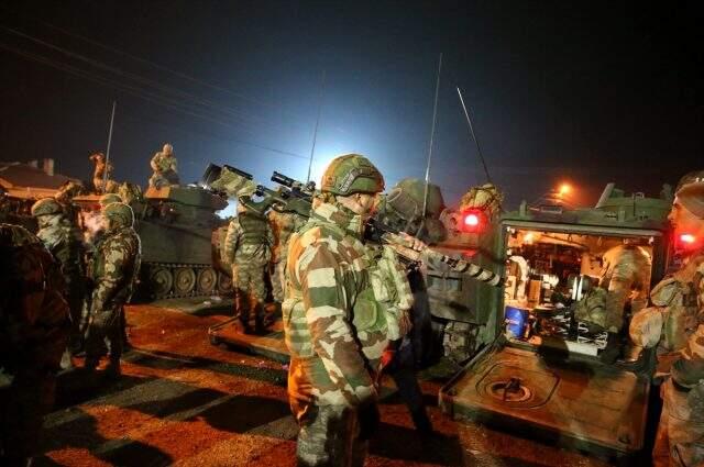 Esed Güçleri'nin Türkiye sınırındaki Bab el-Hava sınır kapısına ilerlediği iddia edildi Esed Güçleri'nin Türkiye sınırındaki Bab el-Hava sınır kapısına ilerlediği iddia edildi