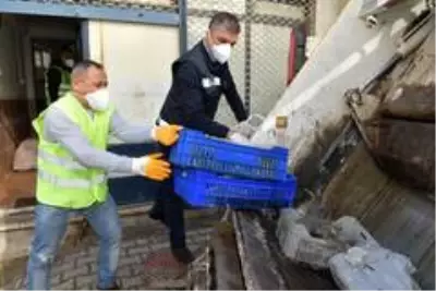 İzmir'deki baskında kaçak sakatat ve pişmiş kelle ele geçirildi