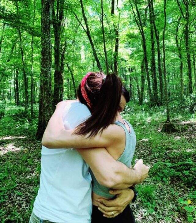 Ünlü isimler 14 Şubat Sevgililer Günü'nde aşka geldi! İşte yaptıkları paylaşımlar