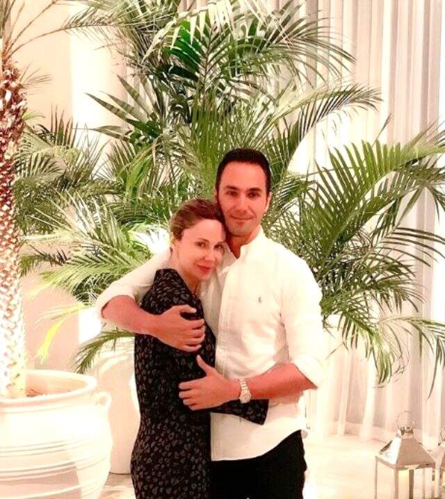 Ünlü isimler 14 Şubat Sevgililer Günü'nde aşka geldi! İşte yaptıkları paylaşımlar