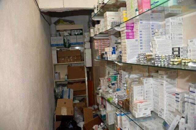 Adana'da polis ortaya çıkardı: Gizli bölmeli kaçak hastane Adana'da polis ortaya çıkardı: Gizli bölmeli kaçak hastane