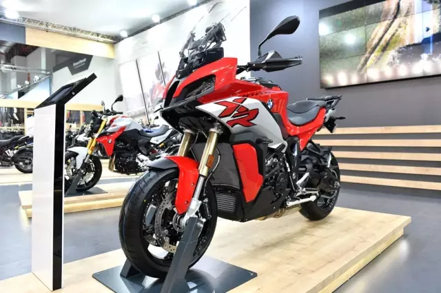 BMW Motorrad'dan 3 yeni model!