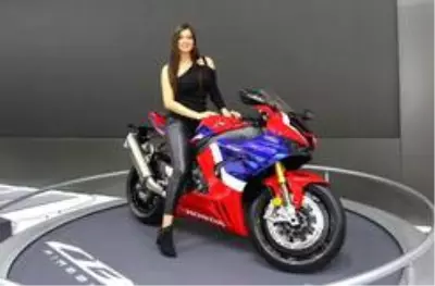 Honda'dan Motobike'ta iki yeni özel model!