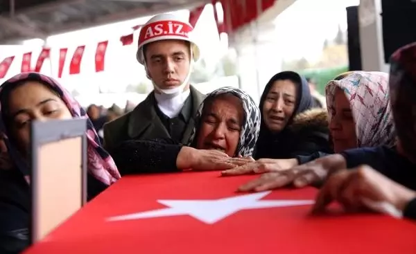 İdlib şehidi Mecit Demir, son yolculuğuna uğurlandı