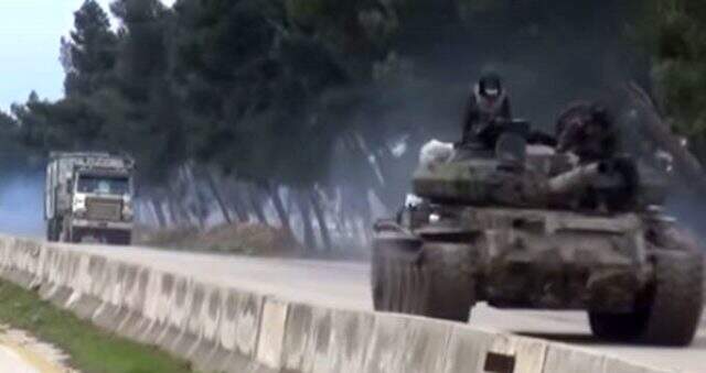 Rusya, müttefiki Esed rejimine büyük kalibreli toplar gönderdi Rusya, müttefiki Esed rejimine büyük kalibreli toplar gönderdi