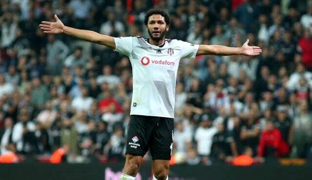Beşiktaş'ın Mısırlı oyuncusu Elneny: Müzikle aram yok, sadece <a class='keyword-sd' href='/kuran-i-kerim/' title='Kuran-ı Kerim'>Kuran-ı Kerim</a> dinliyorum
