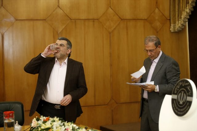 İran Sağlık Bakanı Yardımcısı'nın ardından Hükümet Sözcüsü Ali Rebii de koronavirüse yakalandı