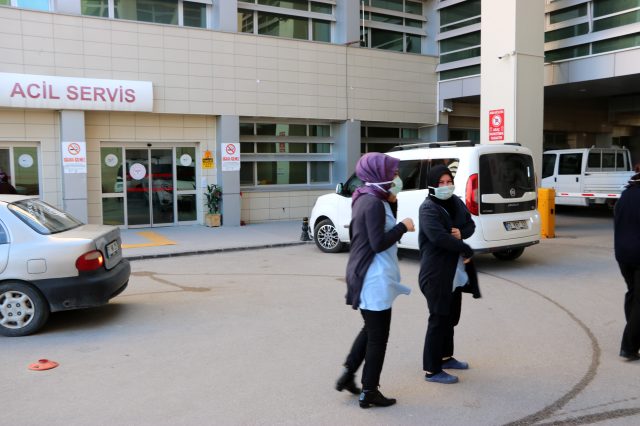 İran'dan kaçak gelen 2 göçmen koronavirüs şüphesiyle Niğde'de tedavi altına alındı
