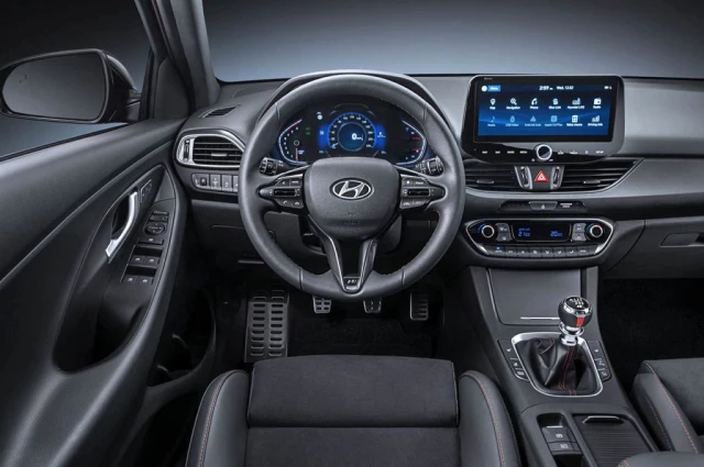 Yenilenen Hyundai i30 Cenevre'den önce günışığına çıktı