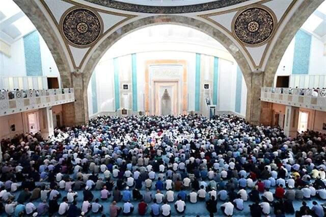 Diyanetten, İdlib şehitlerine hutbe: Bayrağımızı indirtmeyeceğiz