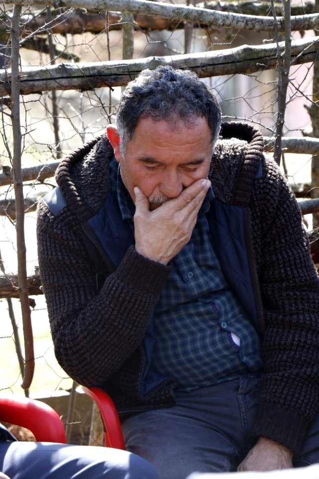 İdlib'de şehit olan askerimiz Tolga Can Yılmaz'ın babasına acı haber, fidan dikmeye gittiği memleketinde verildi