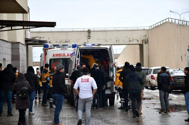 Son dakika: Gürbulak sınır kapısında teröristlerin gerçekleştirdiği roketli saldırıdan ilk görüntüler geldi