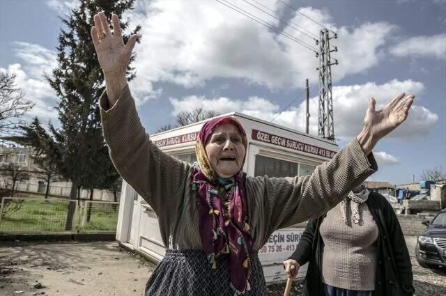 Hatay Reyhanlı'da Meryem Nine'nin Mehmetçik sevgisi duygulandırdı