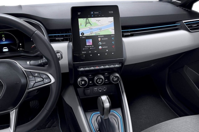 Renault'dan hibrit atağı: E-TECH