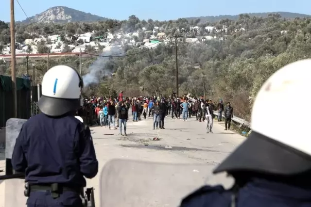 Yunanistan göçmen akını sonrası tatbikata başladı