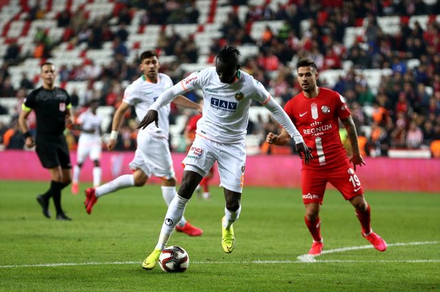 Alanyaspor, Antalyaspor'u 1-0 yendi