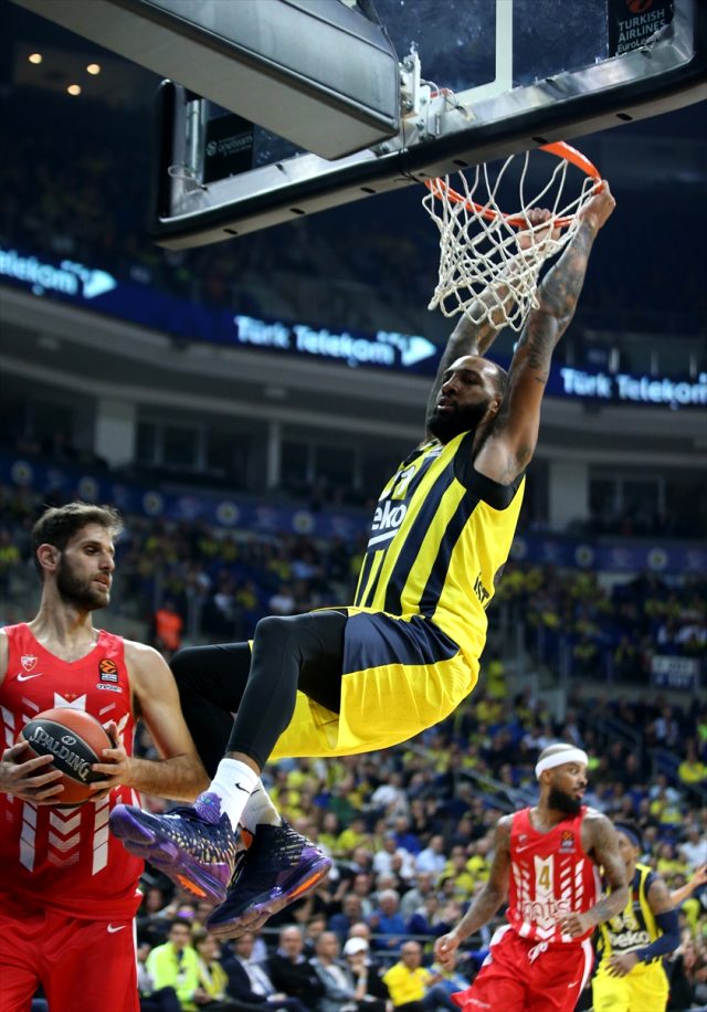 Fenerbahçe Beko, Kızılyıldız'ı 66-63 mağlup etti