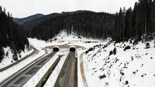 130 yıllık hayal olan Ilgaz Dağı'ndaki 15 Temmuz İstiklal Tüneli ile sürücülerin kabusu sona erdi