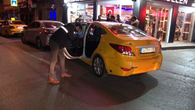 Hesap ödemek istemediği iddia edilen şahıs, çorbacıda garsona ve etrafa kurşun yağdırdı