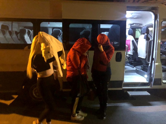 Başkent'te lüks villaya fuhuş operasyonu! 15 kişi gözaltına alındı