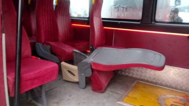 İstanbul Sancaktepe'de minibüs ve otomobil kafa kafaya çarpıştı İstanbul Sancaktepe'de minibüs ve otomobil kafa kafaya çarpıştı