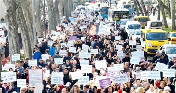 Özgürlük ve eşit haklar için!