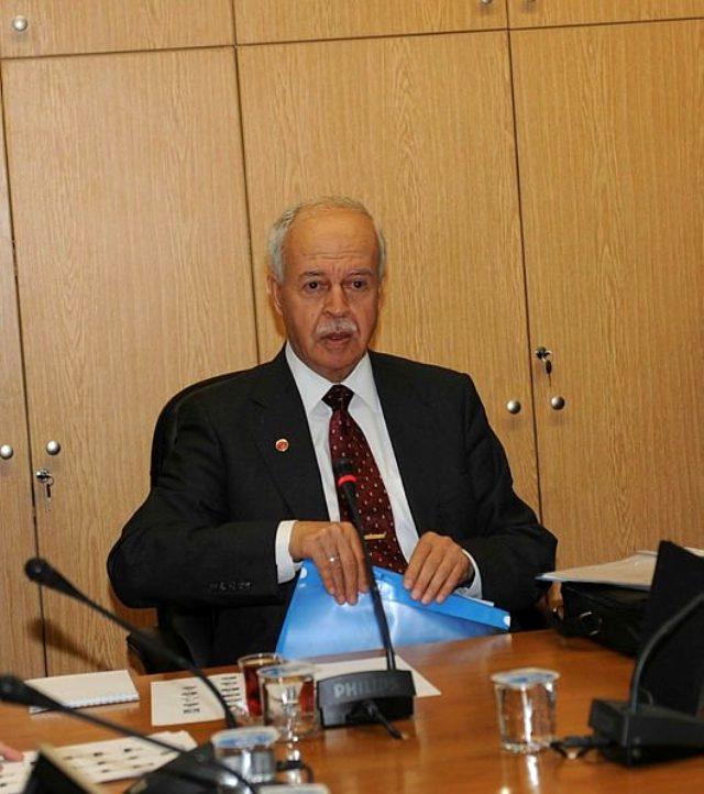 Eski Adalet Bakanı Şevket Kazan, 86 yaşında hayatını kaybetti