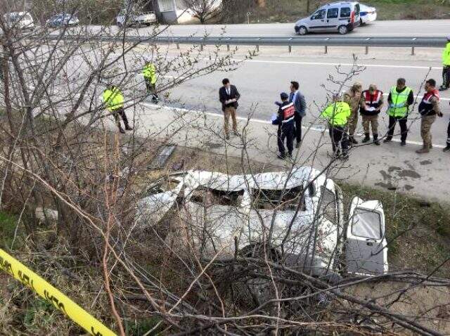 Adana ve Amasya'da peş peşe trafik kazaları: 5 ölü, 21 yaralı Adana ve Amasya'da peş peşe trafik kazaları: 5 ölü, 21 yaralı