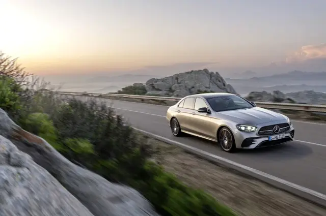 Şimdi çok daha sportif: Yeni Mercedes-Benz E-Serisi ve Mercedes-AMG E 53 4MATIC+