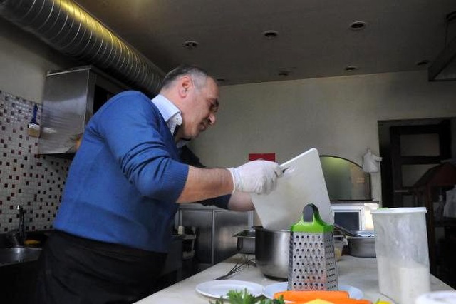Gebzeli esnafın 11 çeşit sebze ile hazırladığı koronavirüs çorbasına rağbet arttı