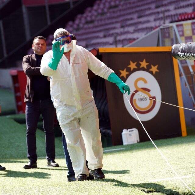 Türk Telekom Stadı koronavirüse karşı ilaçlandı Türk Telekom Stadı koronavirüse karşı ilaçlandı