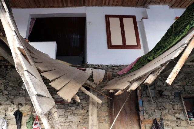 Aydın'da düğün evinin salonu çöktü: Aralarında gelinin de bulunduğu 15 kişi yaralandı