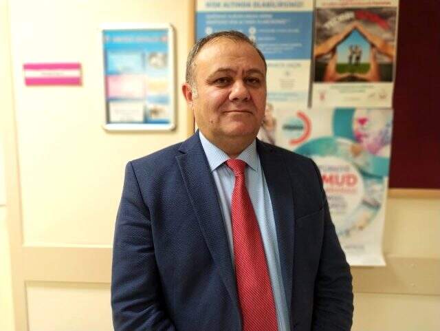 Türk profesör söylentilere son noktayı koydu: Yaz aylarının gelmesiyle salgının bitmesi beklenilir bir durum değil