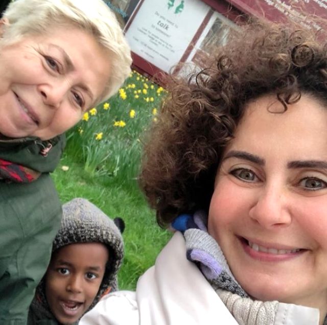 Londra'da yaşayan Esra Akkaya, son uçakla Türkiye'ye döndü