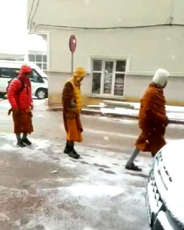 Sivaslılar, Taylandlı turistleri Çinli sandı panik yaptı Sivaslılar, Taylandlı turistleri Çinli sandı panik yaptı