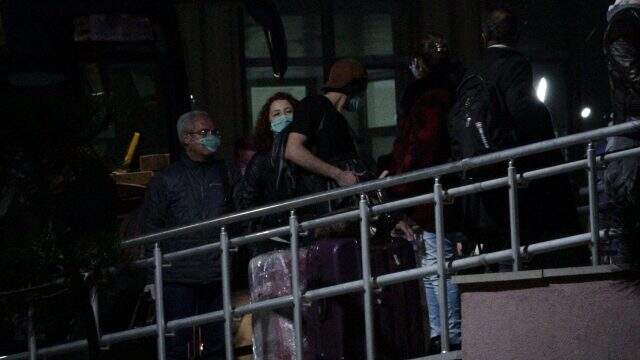 Yurt dışından getirilen öğrenciler, yurtlara alındı! Bir kentimiz daha karantina merkezi oldu Yurt dışından getirilen öğrenciler, yurtlara alındı! Bir kentimiz daha karantina merkezi oldu