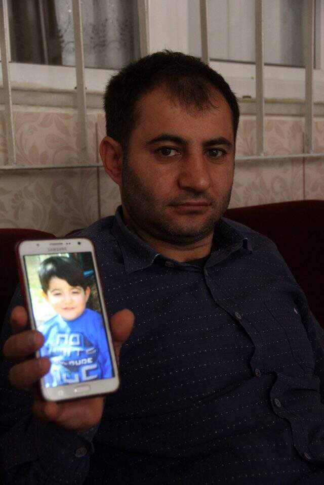 3 yaşındaki çocuğa aracıyla çarparak ölümüne sebep olan sürücüye verilen para cezası, aileyi isyan ettirdi 3 yaşındaki çocuğa aracıyla çarparak ölümüne sebep olan sürücüye verilen para cezası, aileyi isyan ettirdi